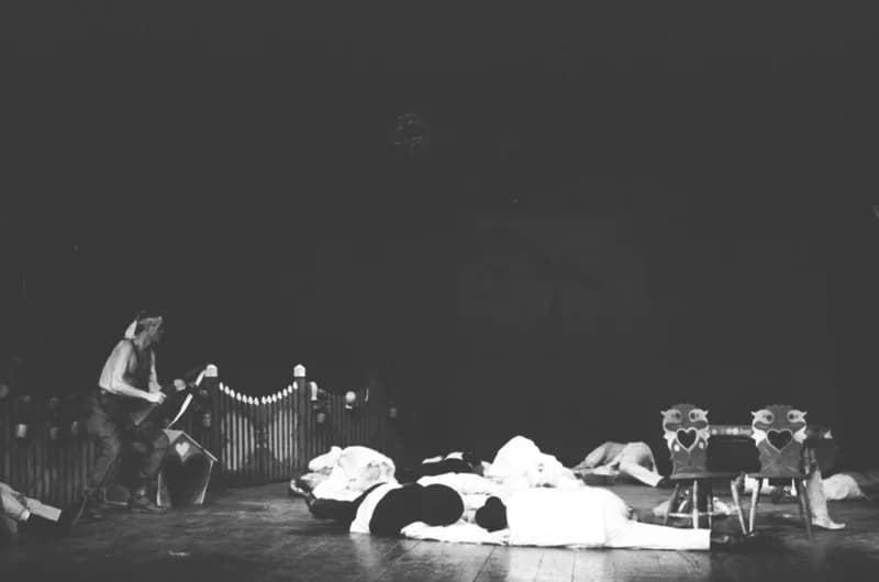 Tóth E.: A falu rossza, avagy a negyedik ablak /r.: Hernyák Gy./