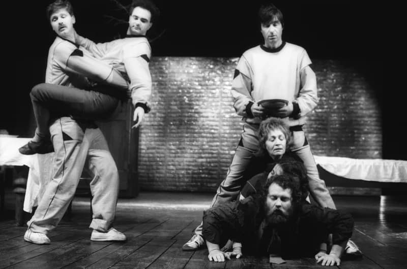 Mrozek: Ház a határon