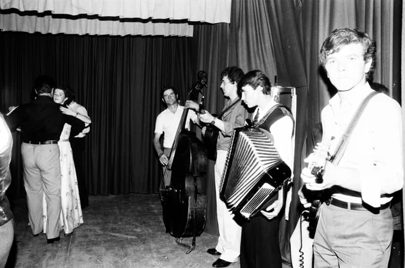 Tánciskola vizsgabál Kispiacon