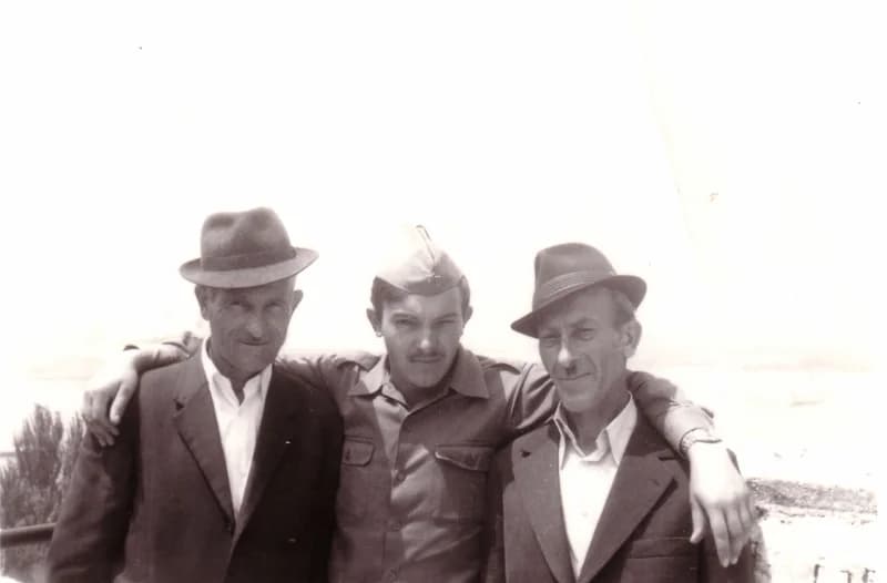 Sőreg József katona fiával