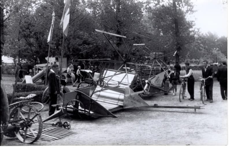 Ünnepi kiállítás - mezőgazdasági gépek