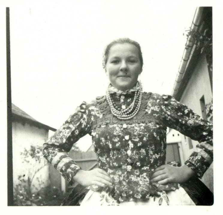 Doroszlói nagylány