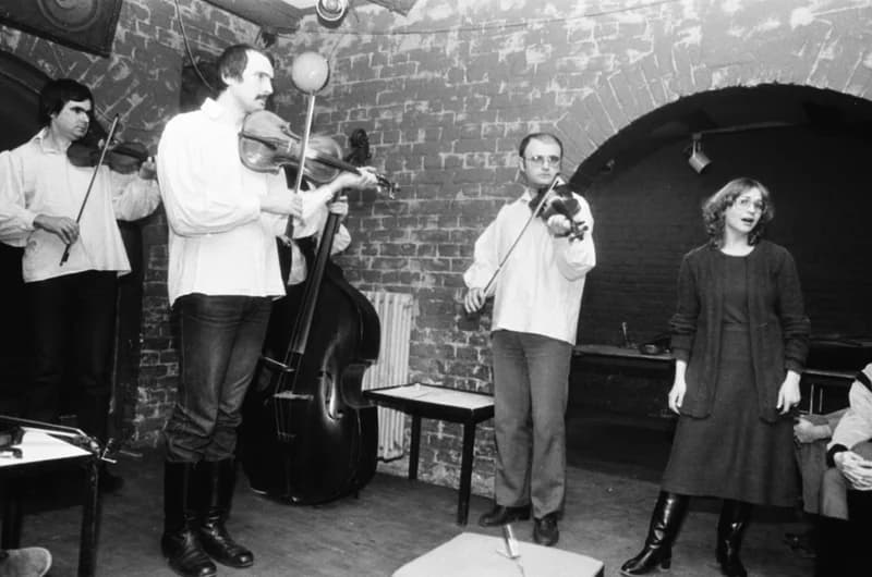 A Hívogató együttes az Ifjúsági Tribün pincéjében