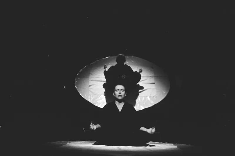 Tolnai: Izéke homokozója, Bayer II.