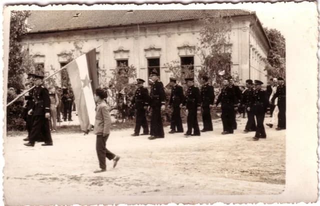 Tűzoltók fölvonuláson