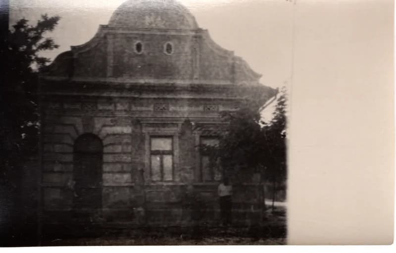 Parasztbarokk oromzat