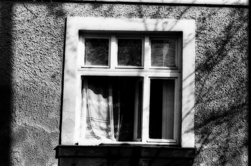 Ablakok a Tóték előadás pályázathoz