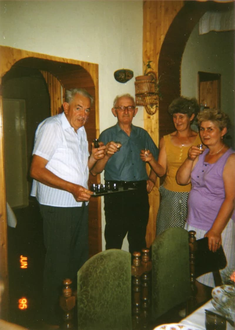 Simon Mihály  kosárfonó mester 80 éves