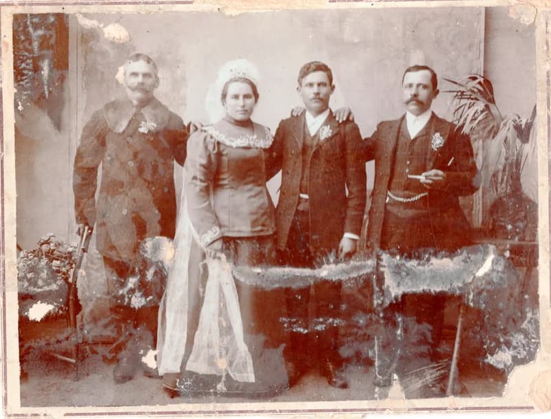 Esküvői csoportkép