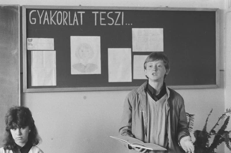 Középiskolások Irodalmi Vetélkedője '86 (körzeti döntő)