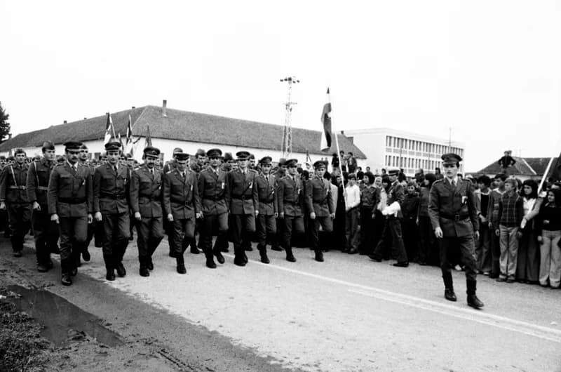 Emlékmű átadás Lovćenacon