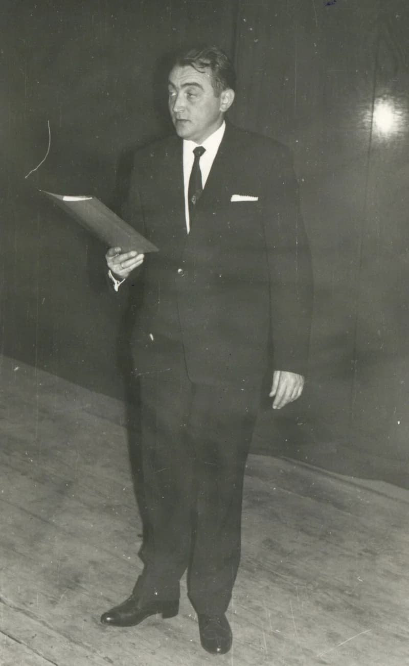 Horváth Sándor, mozigépész konferál