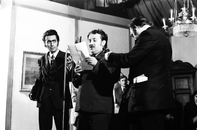 Román műkedvelő színjátszók  szemléje