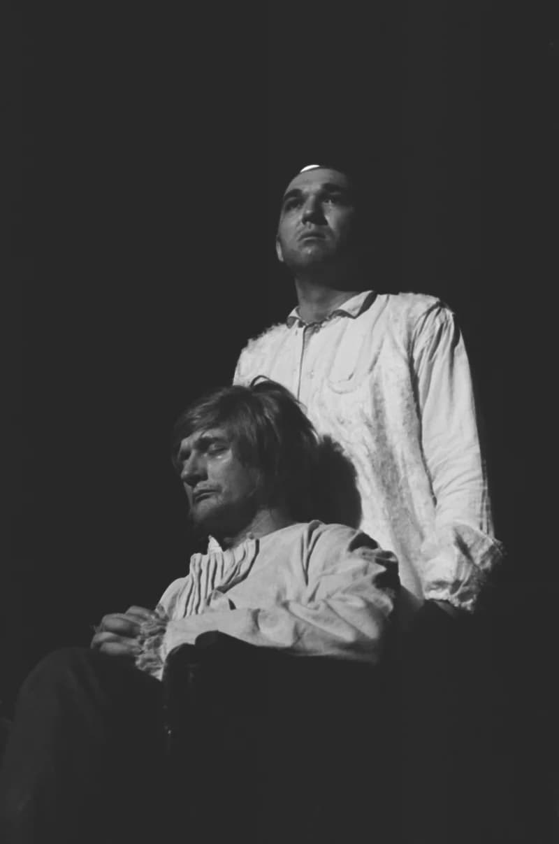 Tömöry Péter (r.), Tolnai Ottó: Paripacitrom 