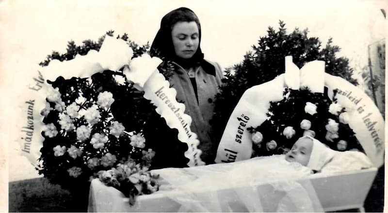 Kisgyermek temetése