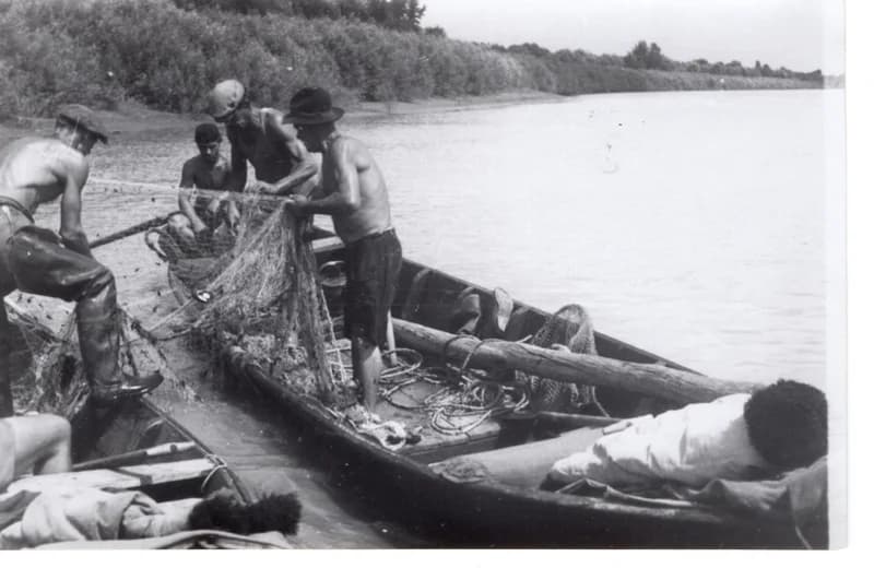 Halászok munka közben