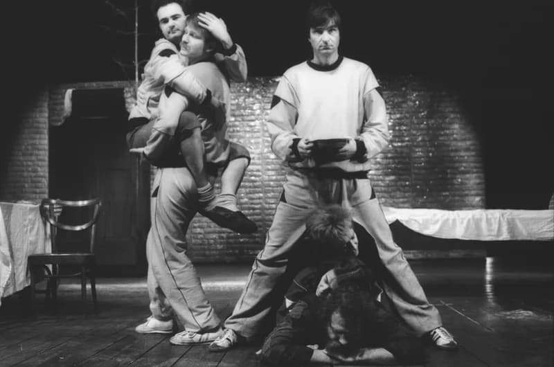 Mrozek: Ház a határon