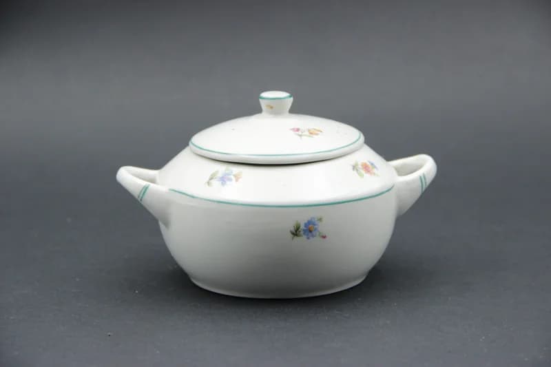 Cukorkatartó és fedele