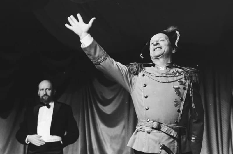 Rejtő Jenő: Kabaré (IV.)