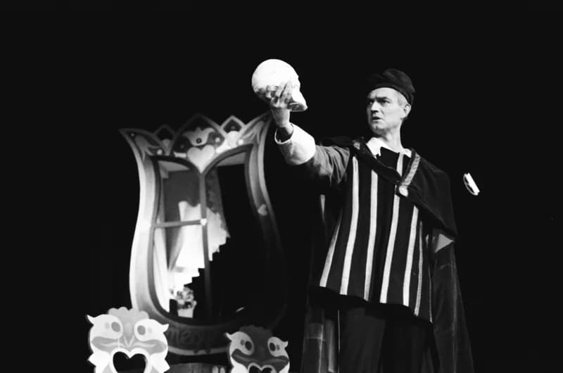 Tóth E.: A falu rossza, avagy a negyedik ablak /r.: Hernyák Gy./