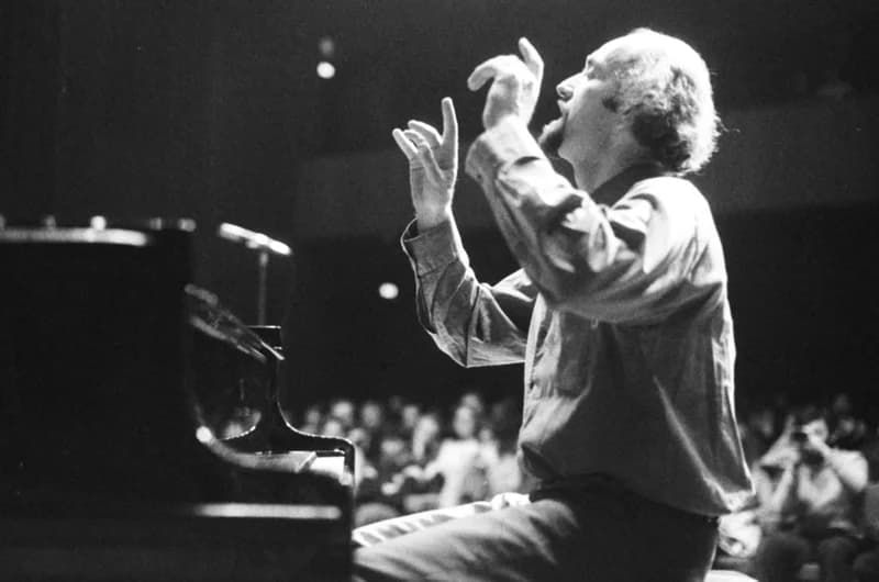 Szabados György /M-Stúdió/