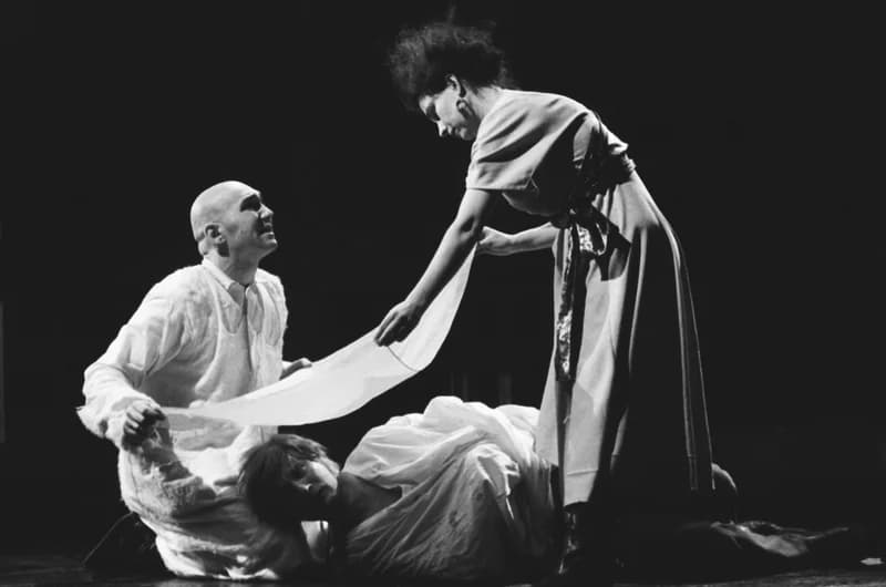 Tömöry Péter (r.), Tolnai Ottó: Paripacitrom 