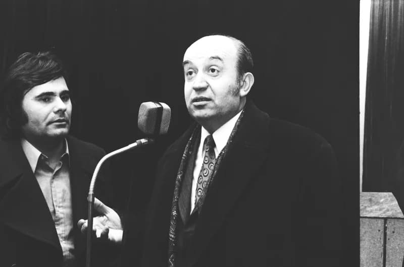 Román műkedvelő színjátszók  szemléje