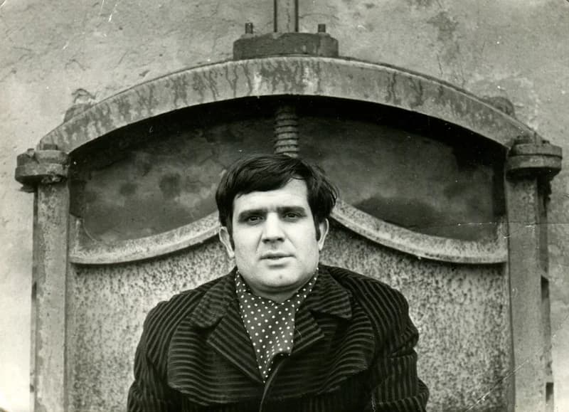 Benes József a zentai rakparton