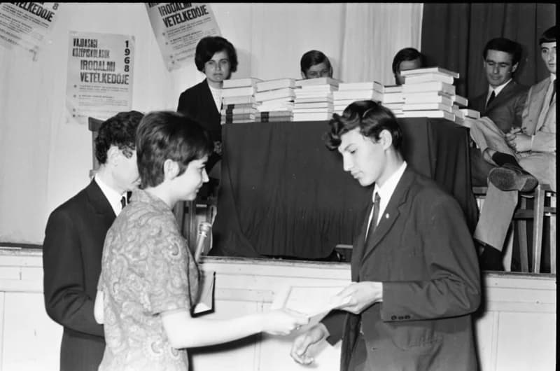 Vajdasági Középiskolások Irodalmi Vetélkedője '68