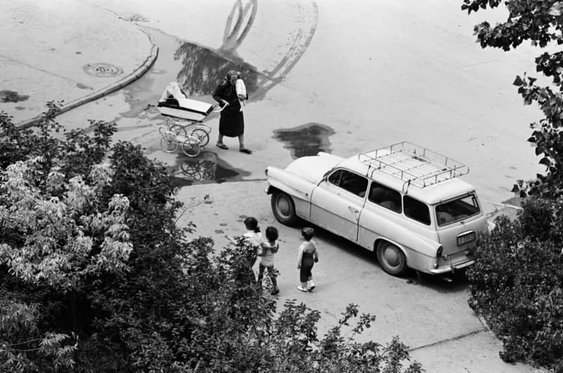 Gyerekek Újvidék utcáin - Kiállítás a Zmaj játékokra