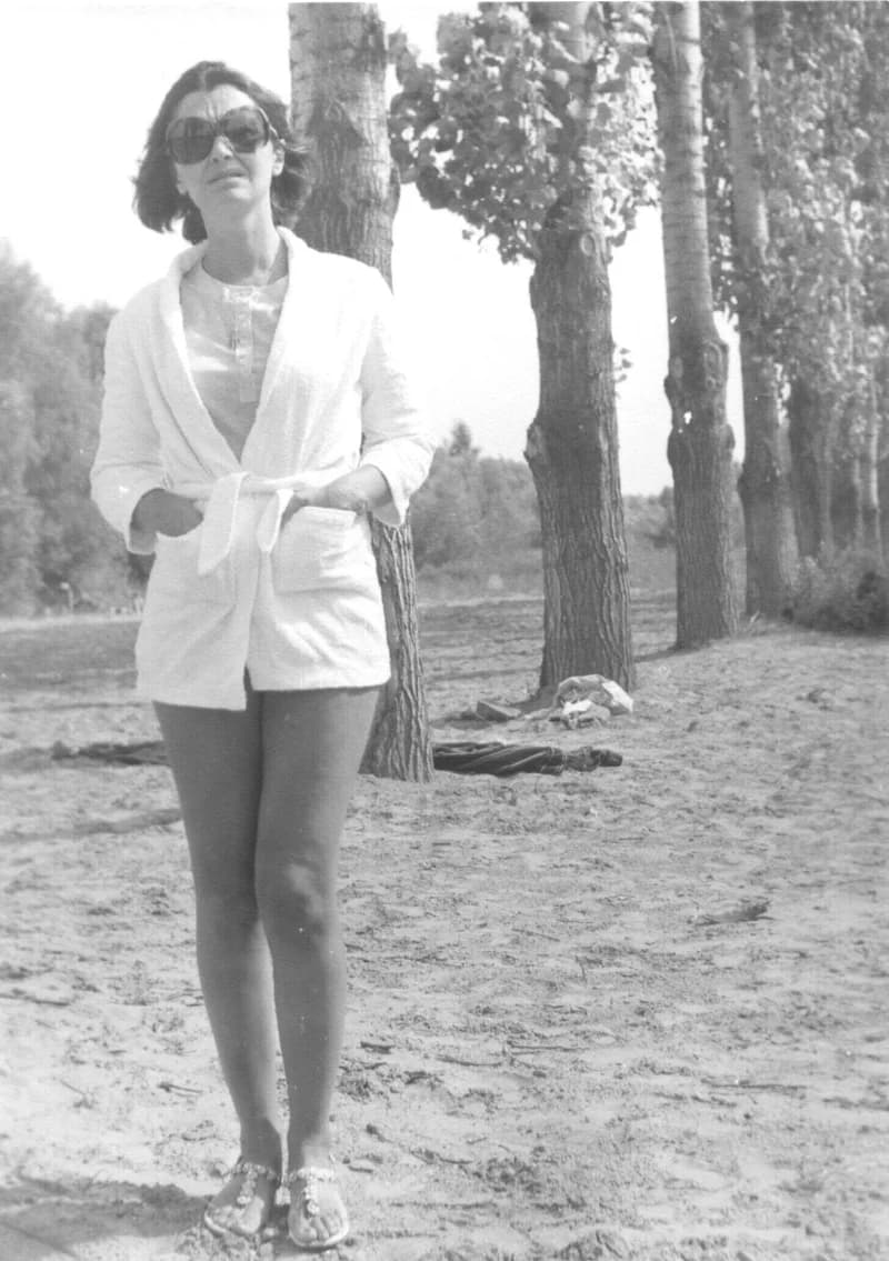 A Fehér család és barátaik a zentai Tisza-parton a "Halászcsárdánál"  