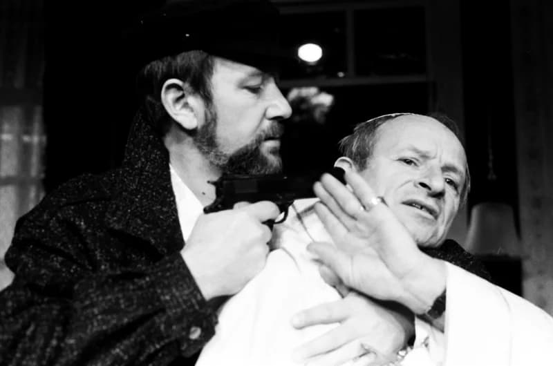 Aznap, amikor a pápát elrabolták