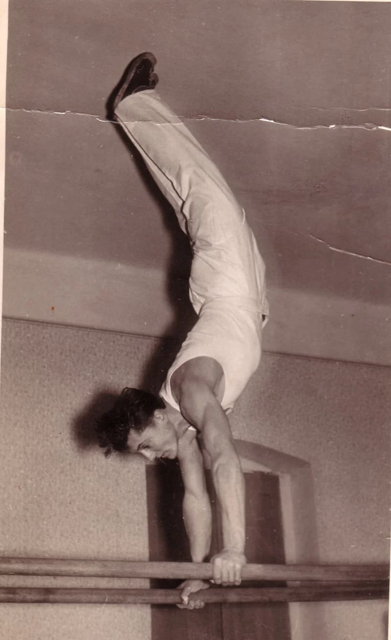 Dencs József korláton