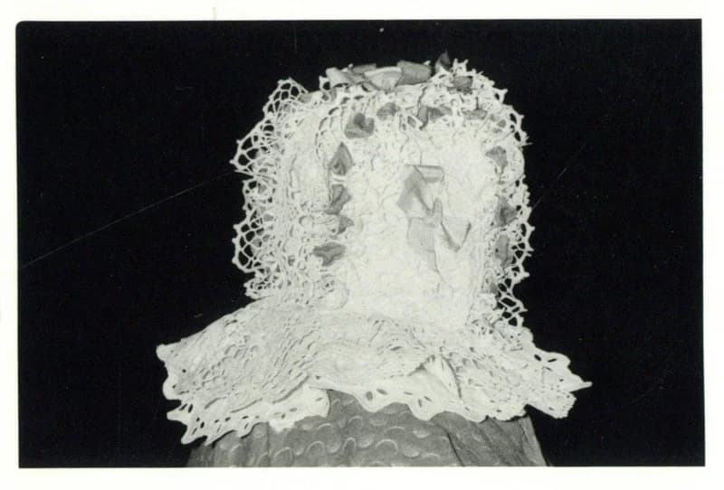 Slingelt főkötő (csecsemőé)