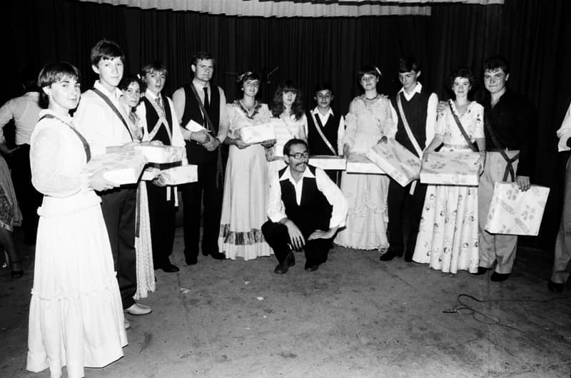 Tánciskola vizsgabál Kispiacon