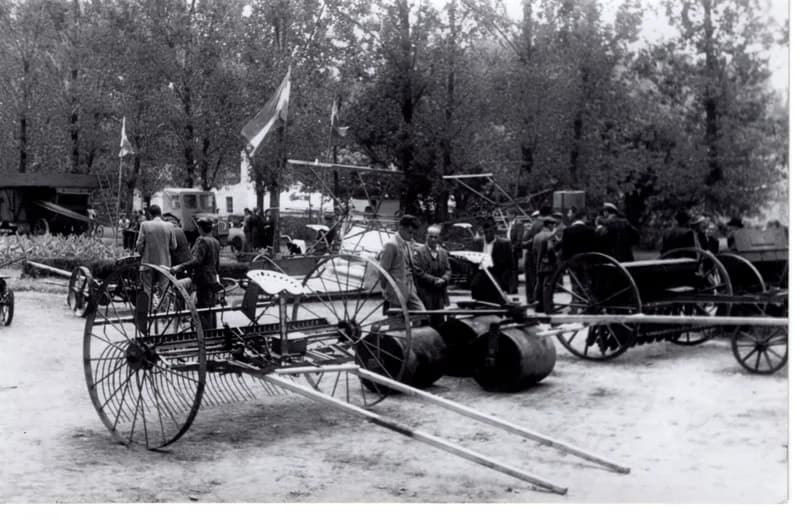 Ünnepi kiállítás - mezőgazdasági gépek