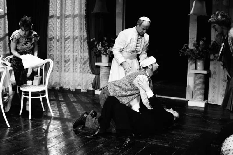 Aznap, amikor a pápát elrabolták