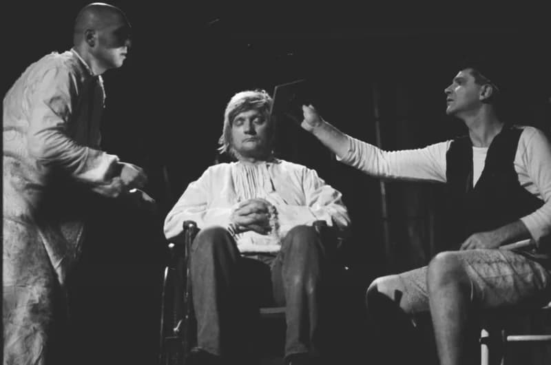 Tömöry Péter (r.), Tolnai Ottó: Paripacitrom 