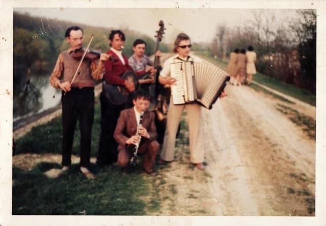 Zenekar a Tisza -parton