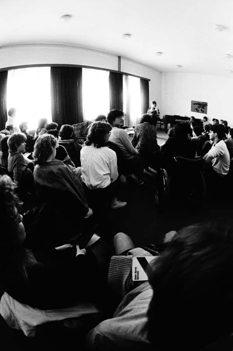 Zónadöntő, Ifjúsági Tribün