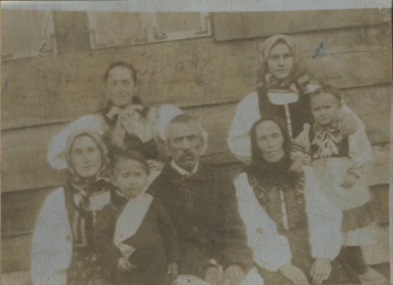 Balog Bálint és családja