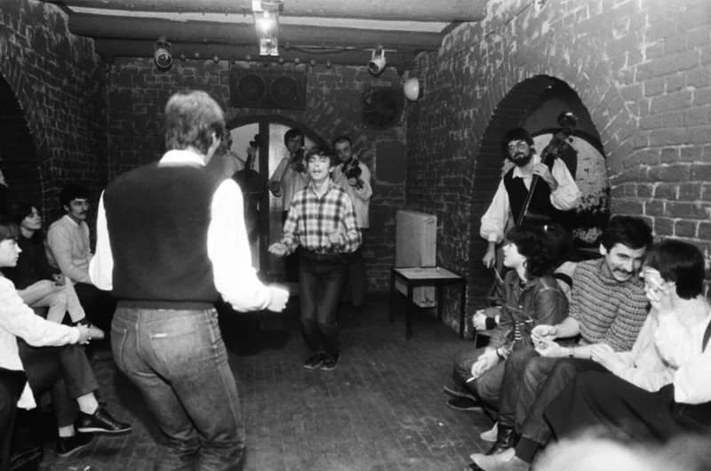 A Hívogató együttes az Ifjúsági Tribün pincéjében