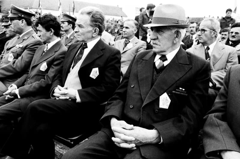 Emlékmű átadás Lovćenacon