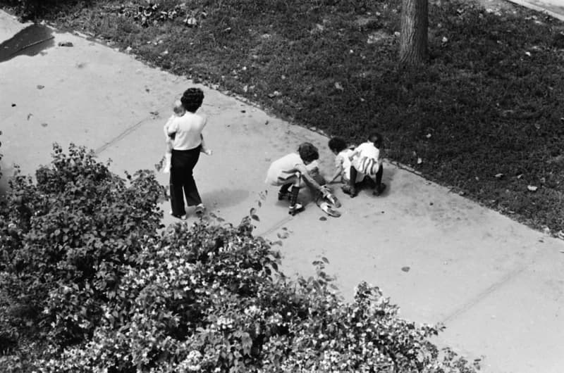 Gyerekek Újvidék utcáin