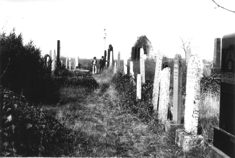 A zentai zsidótemető