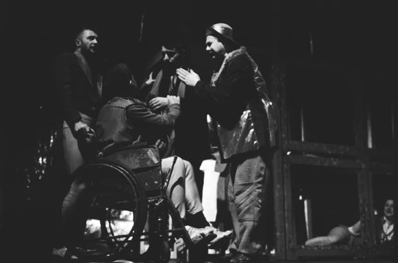 Tömöry Péter (r.), Tolnai Ottó: Paripacitrom 