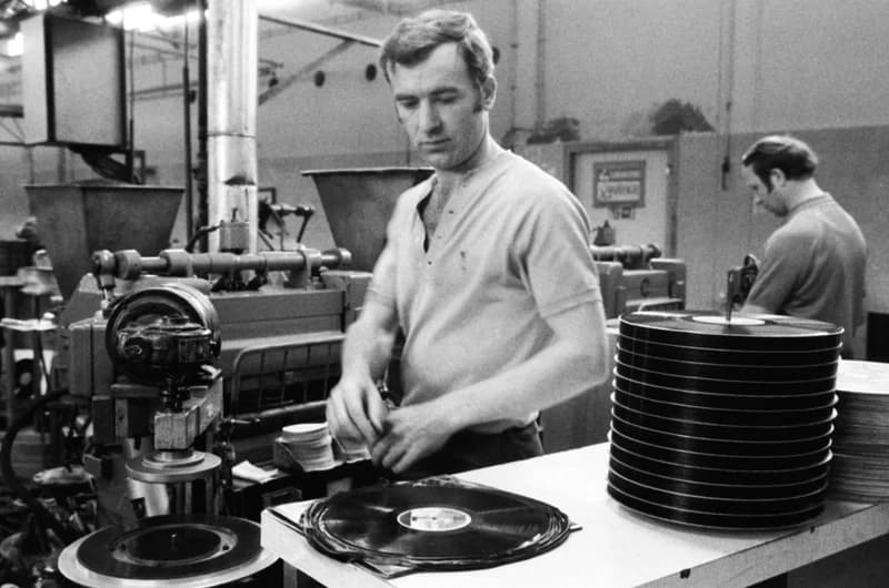 A Jugoton lemezgyárban