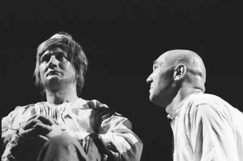 Tömöry Péter (r.), Tolnai Ottó: Paripacitrom 