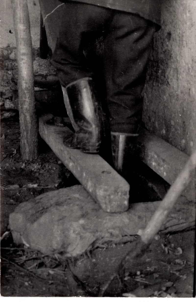 Külü (paprikatörő) munka közben