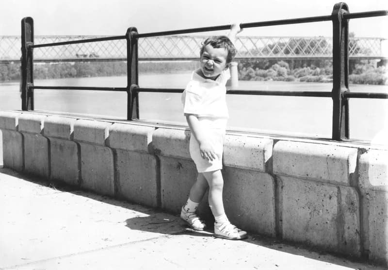 Fehér Imre unokája a Tisza-parton